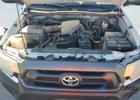 2015 Toyota Tacoma Access Cab z USA, uszkodzony, nr VIN 5TFUX4ENXFX036500